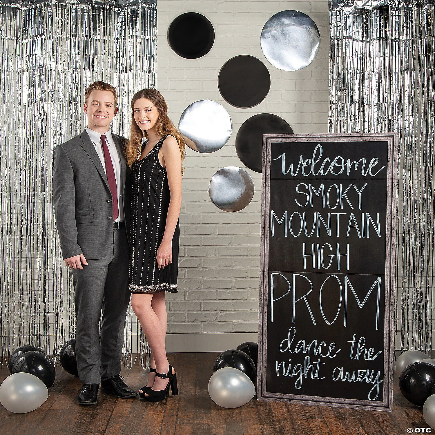 Large Metallic Fringe Backdrop Curtains 5 Large Metallic Fringe Backdrop Curtains - Image 3