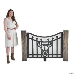 Western Ranch Gate Stand-Up